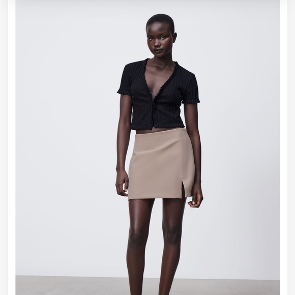 NWT- Zara ribbed crop top - Picture 3 of 10